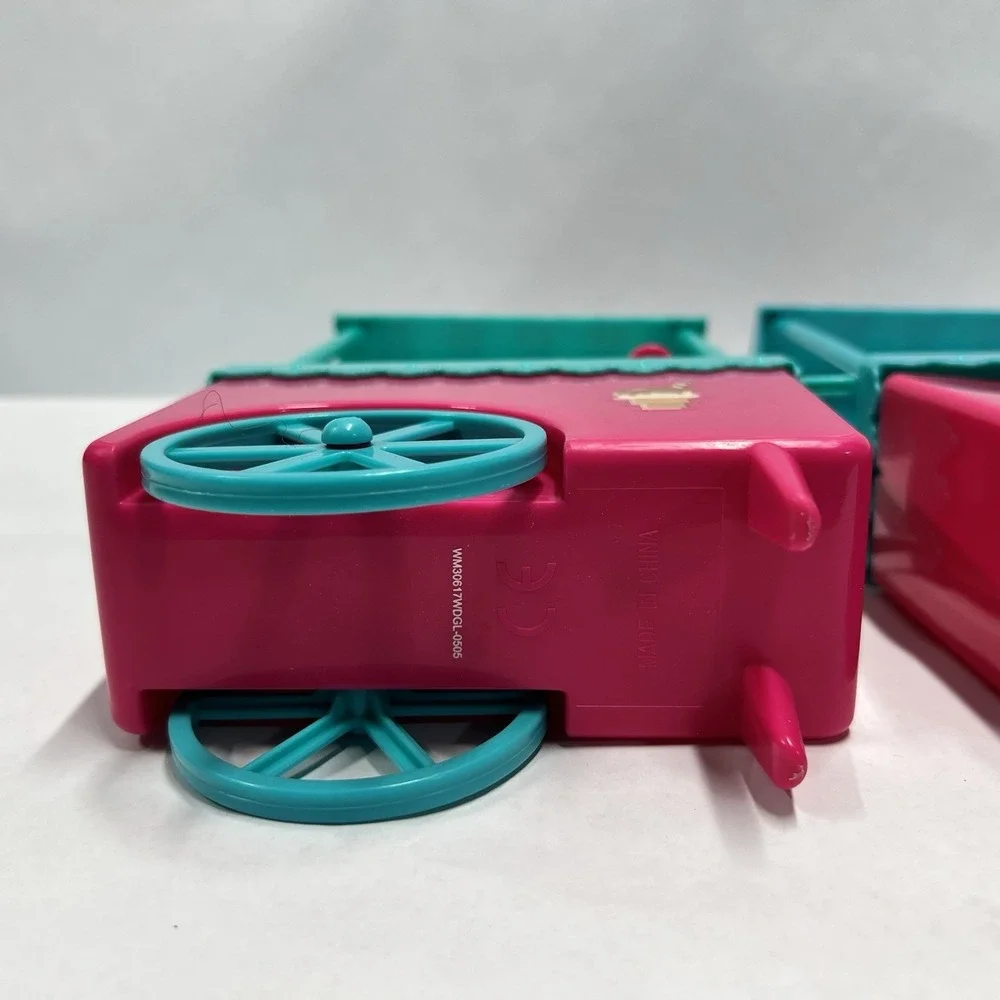 KID CONNECTION  Ice Cream Stand/Cart Play‎ Set (Lot of 2) 11.5 x 5 inches